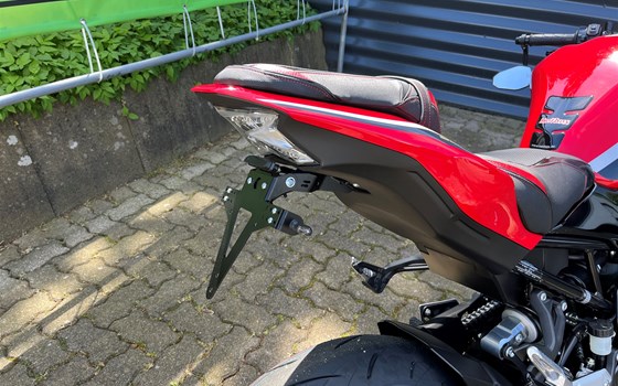Umgebautes Motorrad Kawasaki Z900 50th Anniversary von Motbox - Bild 6 Umgebautes Motorrad Kawasaki Z900 50th Anniversary von Motbox - Bild 6