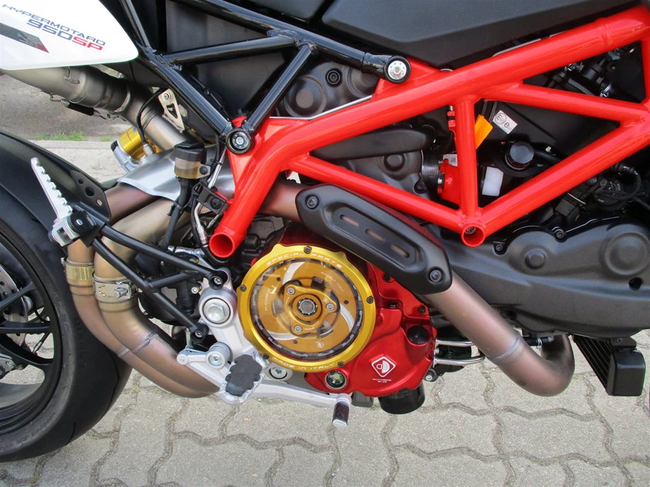 Umbgebautes Motorrad Ducati Hypermotard 950 SP Bild 8: Umbgebautes Motorrad Ducati Hypermotard 950 SP