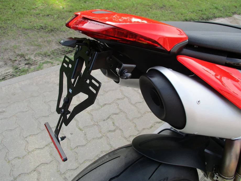 Umbgebautes Motorrad Ducati Hypermotard 950 SP Bild 7: Umbgebautes Motorrad Ducati Hypermotard 950 SP