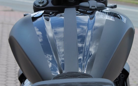 Umgebautes Motorrad Triumph Rocket 3 R Black von Stärker-Profil GmbH - Bild 14 Umgebautes Motorrad Triumph Rocket 3 R Black von Stärker-Profil GmbH - Bild 14