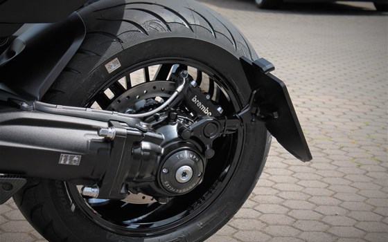 Umgebautes Motorrad Triumph Rocket 3 R Black von Stärker-Profil GmbH - Bild 5 Umgebautes Motorrad Triumph Rocket 3 R Black von Stärker-Profil GmbH - Bild 5