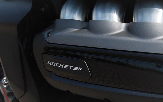 Umgebautes Motorrad Triumph Rocket 3 R Black von Stärker-Profil GmbH - Bild 7 Umgebautes Motorrad Triumph Rocket 3 R Black von Stärker-Profil GmbH - Bild 7