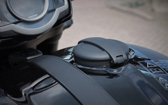 Umgebautes Motorrad Triumph Rocket 3 R Black von Stärker-Profil GmbH - Bild 12 Umgebautes Motorrad Triumph Rocket 3 R Black von Stärker-Profil GmbH - Bild 12