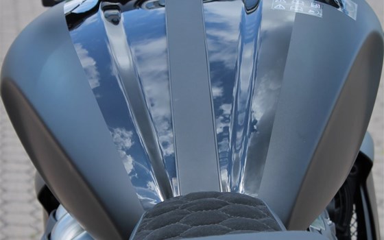 Umgebautes Motorrad Triumph Rocket 3 R Black von Stärker-Profil GmbH - Bild 13 Umgebautes Motorrad Triumph Rocket 3 R Black von Stärker-Profil GmbH - Bild 13