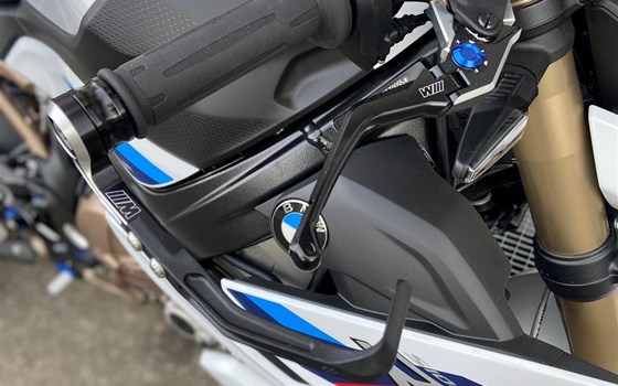 Umgebautes Motorrad BMW S 1000 R von Direct Performance - Bild 5 Umgebautes Motorrad BMW S 1000 R von Direct Performance - Bild 5