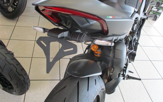 Umgebautes Motorrad Ducati Streetfighter V4 S von Team Wahlers GmbH - Bild 5 Umgebautes Motorrad Ducati Streetfighter V4 S von Team Wahlers GmbH - Bild 5