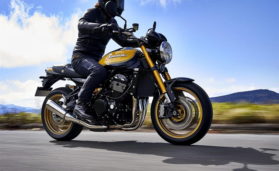 Umbgebautes Motorrad Kawasaki Z900 RS SE Bild 14: Umbgebautes Motorrad Kawasaki Z900 RS SE