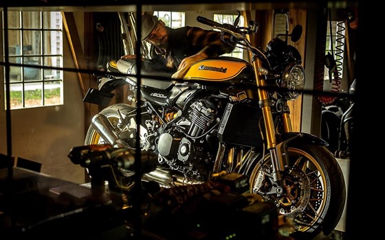 Umgebautes Motorrad Kawasaki Z900 RS SE von Team Wahlers GmbH - Bild 16 Umgebautes Motorrad Kawasaki Z900 RS SE von Team Wahlers GmbH - Bild 16