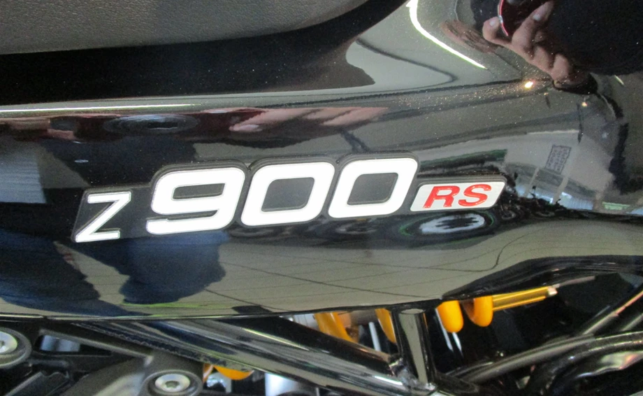 Umbgebautes Motorrad Kawasaki Z900 RS SE Bild 5: Umbgebautes Motorrad Kawasaki Z900 RS SE