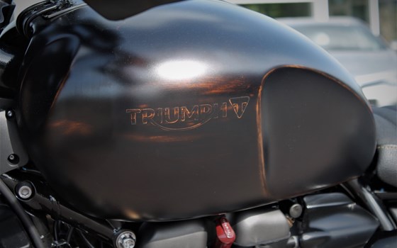 Umgebautes Motorrad Triumph Scrambler 1200 XE von Stärker-Profil GmbH - Bild 11 Umgebautes Motorrad Triumph Scrambler 1200 XE von Stärker-Profil GmbH - Bild 11