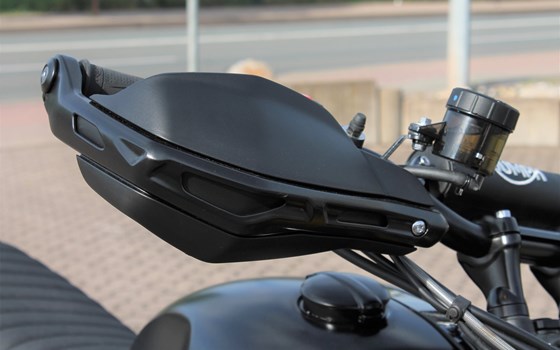 Umgebautes Motorrad Triumph Scrambler 1200 XE von Stärker-Profil GmbH - Bild 16 Umgebautes Motorrad Triumph Scrambler 1200 XE von Stärker-Profil GmbH - Bild 16