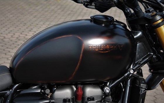 Umgebautes Motorrad Triumph Scrambler 1200 XE von Stärker-Profil GmbH - Bild 18 Umgebautes Motorrad Triumph Scrambler 1200 XE von Stärker-Profil GmbH - Bild 18
