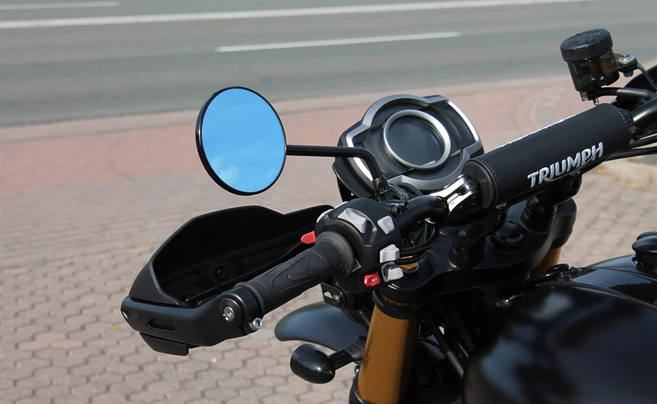 Umbgebautes Motorrad Triumph Scrambler 1200 XE Bild 6: Umbgebautes Motorrad Triumph Scrambler 1200 XE