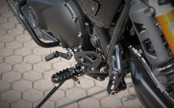 Umgebautes Motorrad Triumph Scrambler 1200 XE von Stärker-Profil GmbH - Bild 10 Umgebautes Motorrad Triumph Scrambler 1200 XE von Stärker-Profil GmbH - Bild 10