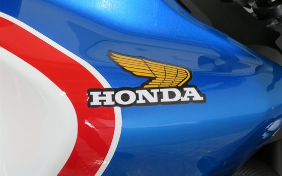 Umgebautes Motorrad Honda CB 1000 R von Zweiradparadies Denk GmbH & Co. KG - Bild 11 Umgebautes Motorrad Honda CB 1000 R von Zweiradparadies Denk GmbH & Co. KG - Bild 11