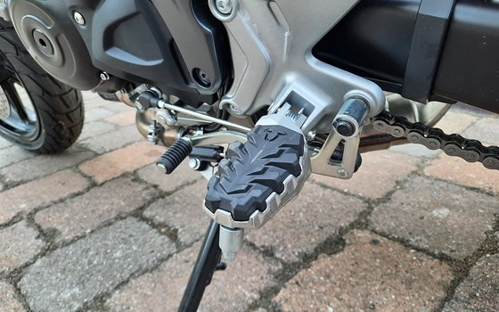 Umgebautes Motorrad Suzuki SV650 von D. Behre Motorräder & Service - Bild 8 Umgebautes Motorrad Suzuki SV650 von D. Behre Motorräder & Service - Bild 8