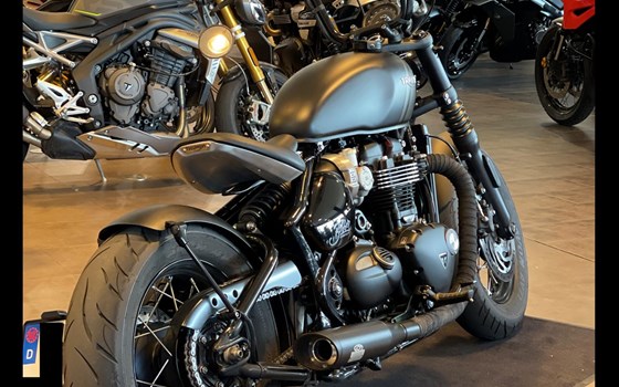 Umgebautes Motorrad Triumph Bonneville Bobber Black von Stärker-Profil GmbH - Bild 11 Umgebautes Motorrad Triumph Bonneville Bobber Black von Stärker-Profil GmbH - Bild 11