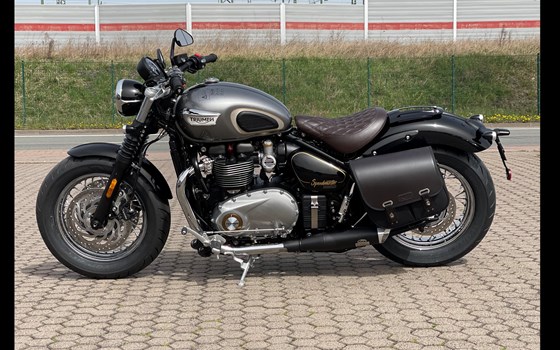 Umgebautes Motorrad Triumph Bonneville Speedmaster von Stärker-Profil GmbH - Bild 7 Umgebautes Motorrad Triumph Bonneville Speedmaster von Stärker-Profil GmbH - Bild 7
