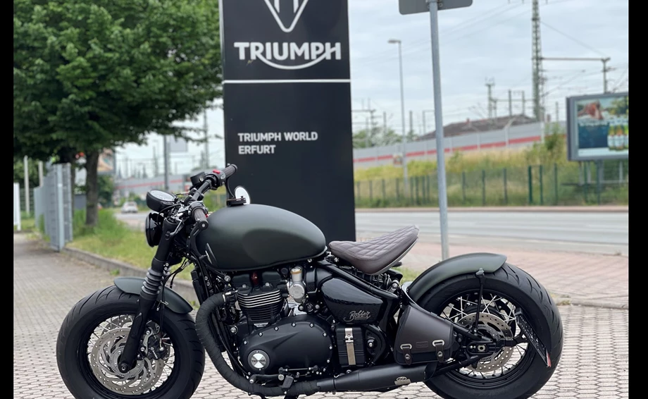 Umbgebautes Motorrad Triumph Bonneville Bobber Bild 16: Umbgebautes Motorrad Triumph Bonneville Bobber