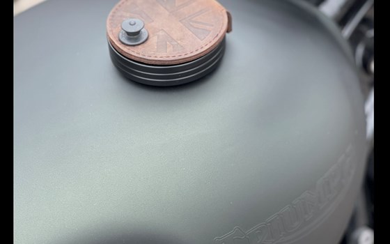 Umgebautes Motorrad Triumph Bonneville Bobber von Stärker-Profil GmbH - Bild 4 Umgebautes Motorrad Triumph Bonneville Bobber von Stärker-Profil GmbH - Bild 4