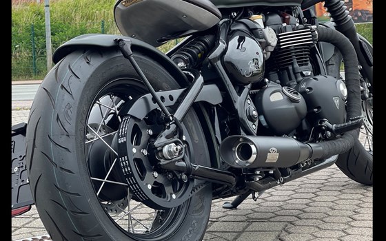 Umgebautes Motorrad Triumph Bonneville Bobber von Stärker-Profil GmbH - Bild 5 Umgebautes Motorrad Triumph Bonneville Bobber von Stärker-Profil GmbH - Bild 5