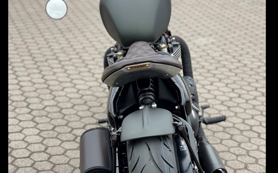 Umgebautes Motorrad Triumph Bonneville Bobber von Stärker-Profil GmbH - Bild 6 Umgebautes Motorrad Triumph Bonneville Bobber von Stärker-Profil GmbH - Bild 6