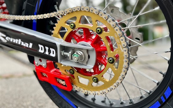 Umgebautes Motorrad Fantic XMF 125 Competition von Pat-Bikes AG - Bild 9 Umgebautes Motorrad Fantic XMF 125 Competition von Pat-Bikes AG - Bild 9