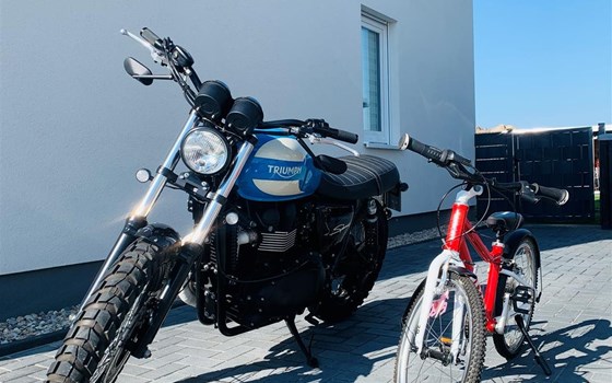 Umgebautes Motorrad Triumph Bonneville Spirit von user1242190 - Bild 1 Umgebautes Motorrad Triumph Bonneville Spirit von user1242190 - Bild 1