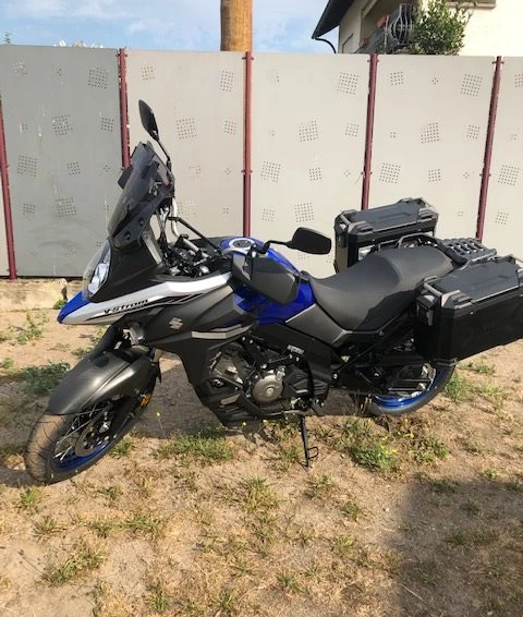 Umbgebautes Motorrad Suzuki V-Strom 650 XT Touring Bild 2: Umbgebautes Motorrad Suzuki V-Strom 650 XT Touring