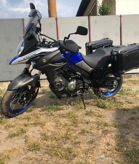 Umbgebautes Motorrad Suzuki V-Strom 650 XT Touring Bild 3: Umbgebautes Motorrad Suzuki V-Strom 650 XT Touring