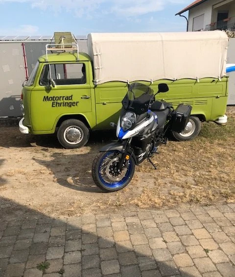 Umbgebautes Motorrad Suzuki V-Strom 650 XT Touring Bild 5: Umbgebautes Motorrad Suzuki V-Strom 650 XT Touring