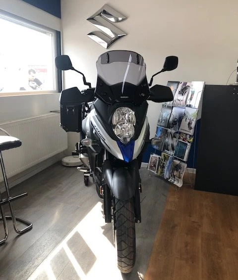 Umbgebautes Motorrad Suzuki V-Strom 650 XT Touring Bild 7: Umbgebautes Motorrad Suzuki V-Strom 650 XT Touring