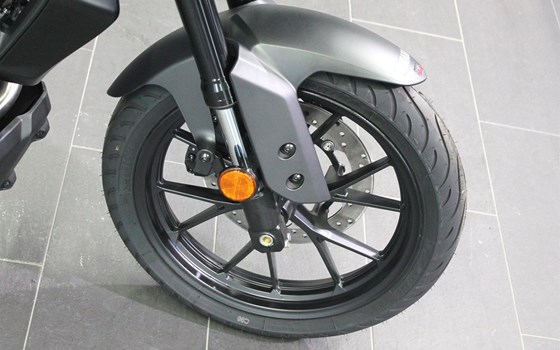 Umgebautes Motorrad Yamaha MT-125 von Munich-Bike-Factory - Bild 9