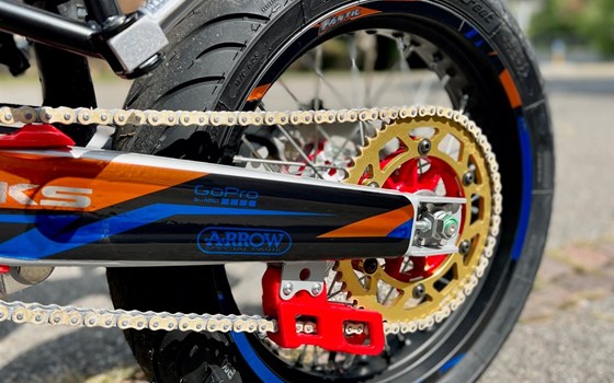 Umgebautes Motorrad Fantic XMF 125 Competition von Pat-Bikes AG - Bild 6 Umgebautes Motorrad Fantic XMF 125 Competition von Pat-Bikes AG - Bild 6