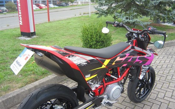 Umgebautes Motorrad GASGAS SM 700 von Motorradcenter Keßler - Bild 9 Umgebautes Motorrad GASGAS SM 700 von Motorradcenter Keßler - Bild 9