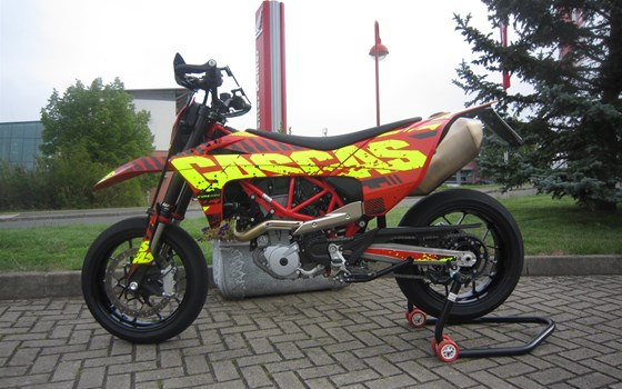 Umgebautes Motorrad GASGAS SM 700 von Motorradcenter Keßler - Bild 1 Umgebautes Motorrad GASGAS SM 700 von Motorradcenter Keßler - Bild 1