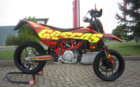 Umgebautes Motorrad GASGAS SM 700 von Motorradcenter Keßler - Bild 8 Umgebautes Motorrad GASGAS SM 700 von Motorradcenter Keßler - Bild 8