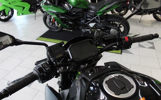 Umgebautes Motorrad Kawasaki Z900 70kW von Willi Möller - Bild 6 Umgebautes Motorrad Kawasaki Z900 70kW von Willi Möller - Bild 6