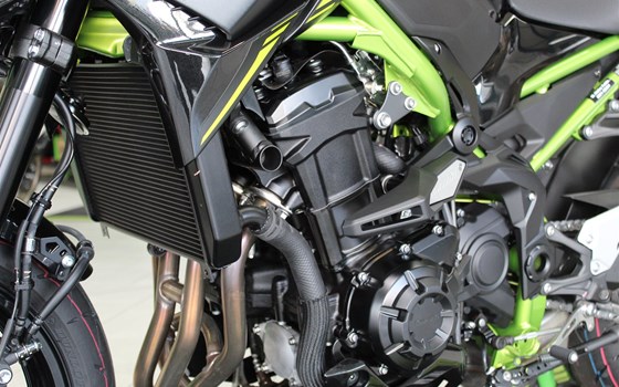 Umgebautes Motorrad Kawasaki Z900 70kW von Willi Möller - Bild 9 Umgebautes Motorrad Kawasaki Z900 70kW von Willi Möller - Bild 9