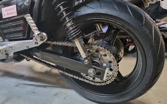 Umgebautes Motorrad Yamaha V-Max VMX 1200 von Schorscholator - Bild 13 Umgebautes Motorrad Yamaha V-Max VMX 1200 von Schorscholator - Bild 13