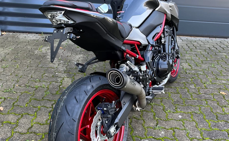 Umbgebautes Motorrad Kawasaki Z900 Bild 16: Umbgebautes Motorrad Kawasaki Z900