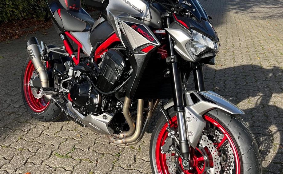 Umbgebautes Motorrad Kawasaki Z900 Bild 18: Umbgebautes Motorrad Kawasaki Z900