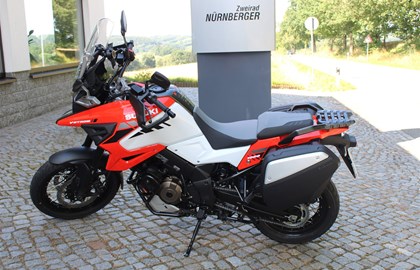 Suzuki V-Strom 1050 XT Custom Bike Suzuki V-Strom 1050 XT Custom Bike