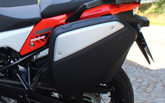 Umgebautes Motorrad Suzuki V-Strom 1050 XT von Zweirad Nürnberger - Bild 2 Umgebautes Motorrad Suzuki V-Strom 1050 XT von Zweirad Nürnberger - Bild 2