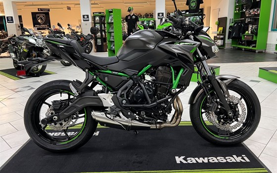Umgebautes Motorrad Kawasaki Z650 von Willi Möller - Bild 1 Umgebautes Motorrad Kawasaki Z650 von Willi Möller - Bild 1