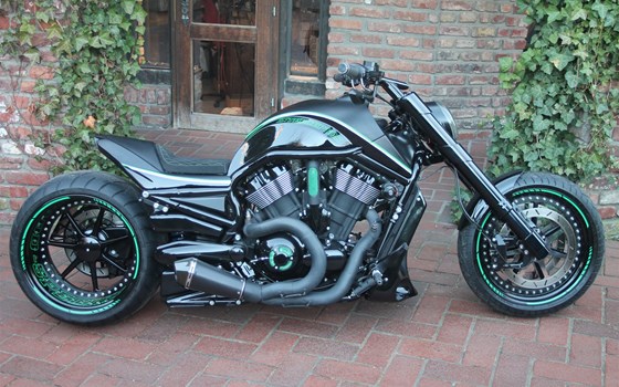 Umgebautes Motorrad Harley-Davidson Night Rod Special VRSCDX von X-Trem Custombikes - Bild 1 Umgebautes Motorrad Harley-Davidson Night Rod Special VRSCDX von X-Trem Custombikes - Bild 1