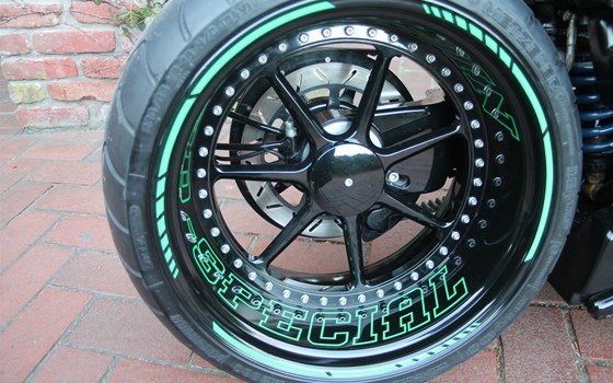 Umgebautes Motorrad Harley-Davidson Night Rod Special VRSCDX von X-Trem Custombikes - Bild 14 Umgebautes Motorrad Harley-Davidson Night Rod Special VRSCDX von X-Trem Custombikes - Bild 14