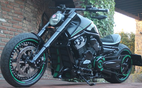Umgebautes Motorrad Harley-Davidson Night Rod Special VRSCDX von X-Trem Custombikes - Bild 4 Umgebautes Motorrad Harley-Davidson Night Rod Special VRSCDX von X-Trem Custombikes - Bild 4