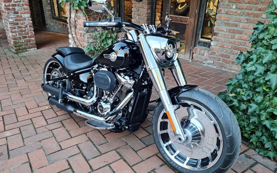 Umgebautes Motorrad Harley-Davidson Softail Fat Boy 114 FLFBS von X-Trem Custombikes - Bild 13 Umgebautes Motorrad Harley-Davidson Softail Fat Boy 114 FLFBS von X-Trem Custombikes - Bild 13