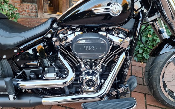 Umgebautes Motorrad Harley-Davidson Softail Fat Boy 114 FLFBS von X-Trem Custombikes - Bild 17 Umgebautes Motorrad Harley-Davidson Softail Fat Boy 114 FLFBS von X-Trem Custombikes - Bild 17